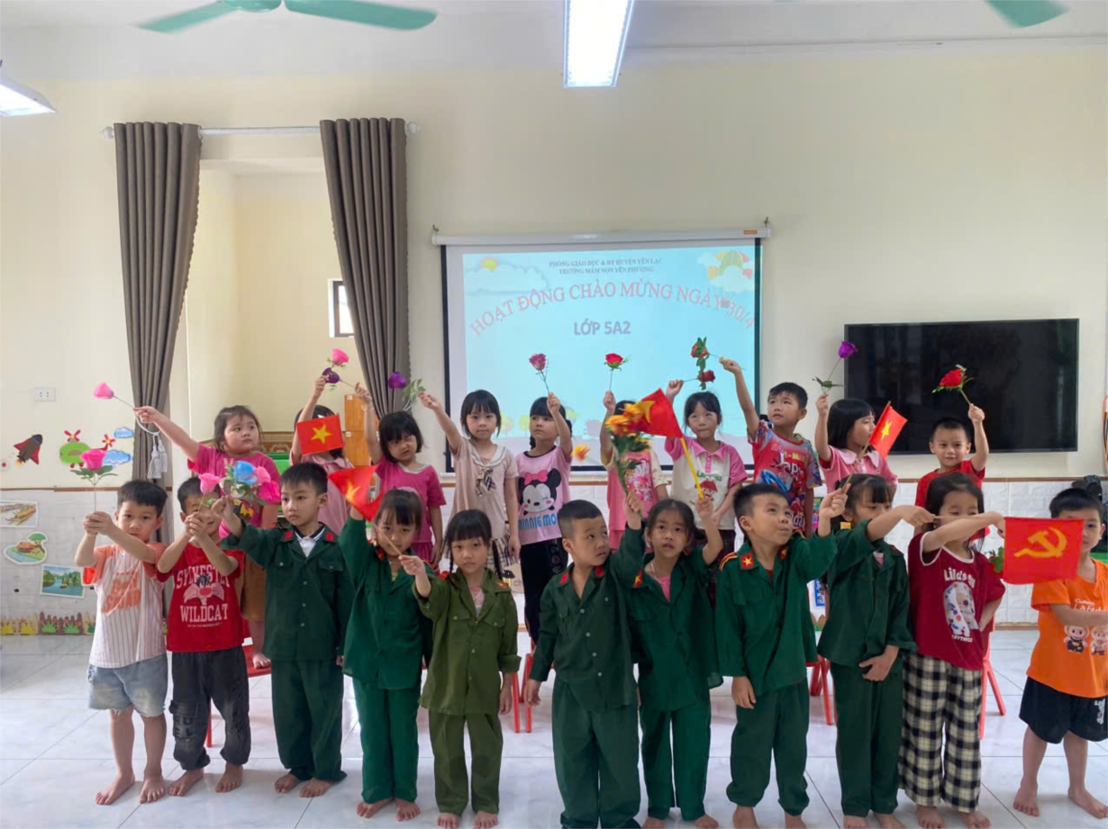 Hoạt động trải nghiệm chào mừng ngày 30/4 đầy tự hào  của các bé 5ta2 trường mầm non yên phương. 