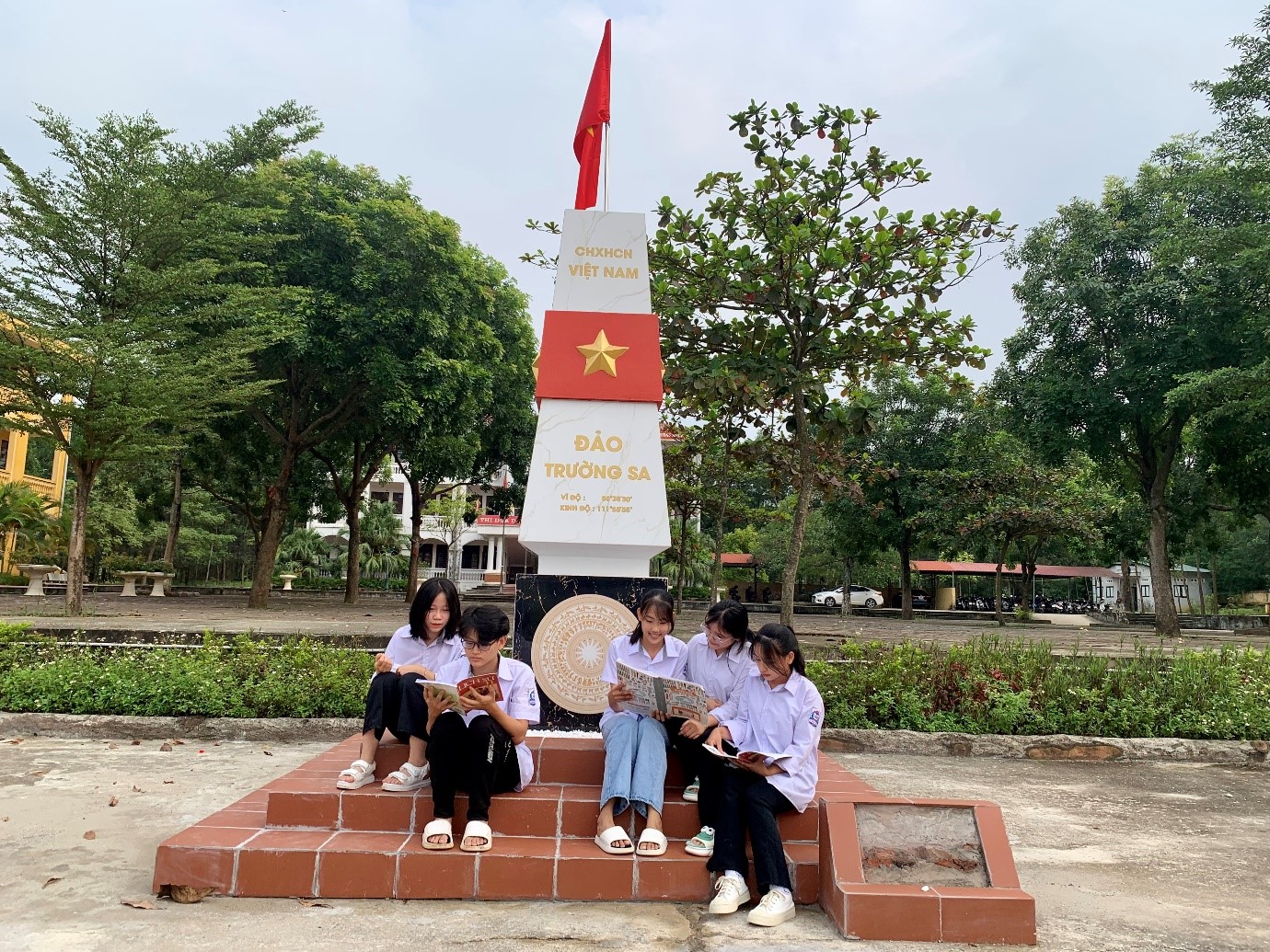 Mô hình biển đảo Hoàng Sa Trường Sa ngay trong trường tiểu học  NewsFeed   Hôn Nhân Gia Đình  Kinh Doanh  Giáo Dục  Sức Khỏe